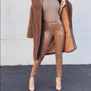 ‘HARIDAN’ COFFE PATENT STRETCH VINYL TROUSERS